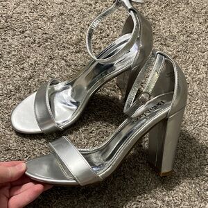 Bella Marie Silver Shiny “Shirley” Heels size 8